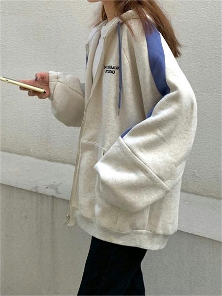 Grey oversized hoodie with zip and blue stripes