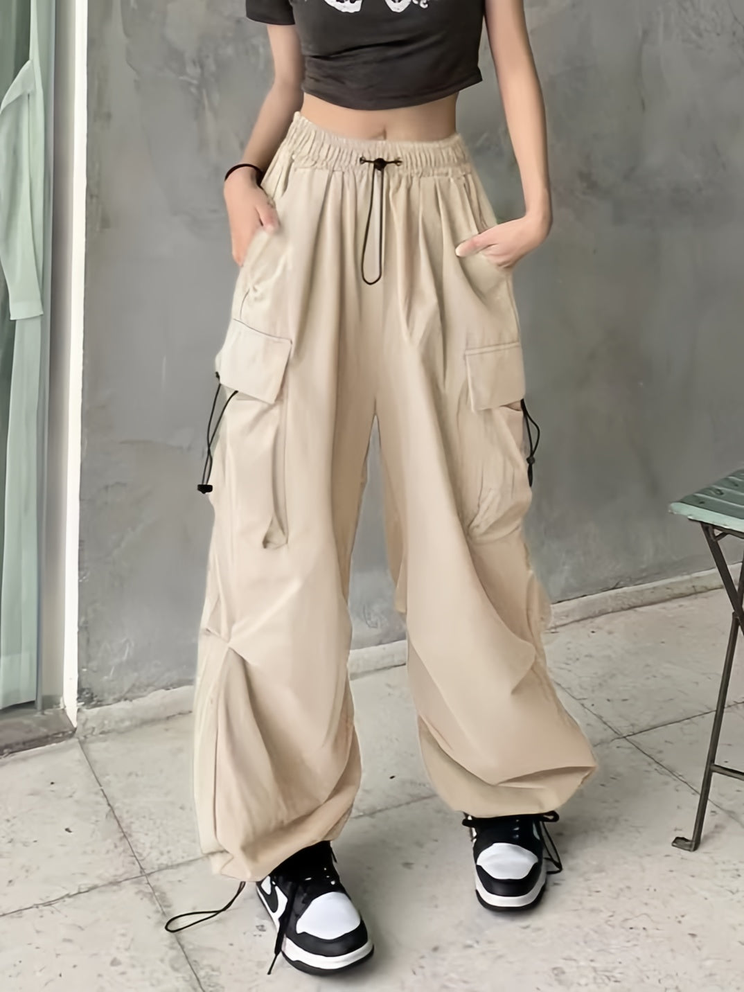 Vintage Y2K Baggy Parachute Cargo Pants with Drawstring