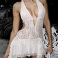 Weißes Vintage Cutout Spitzen Plunge Neck Halter Kleid mit Unregelmäßigem Saum