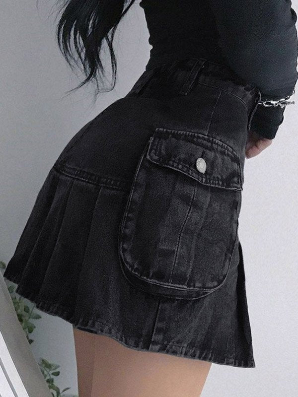 Pleated denim cargo mini skirt with pocket