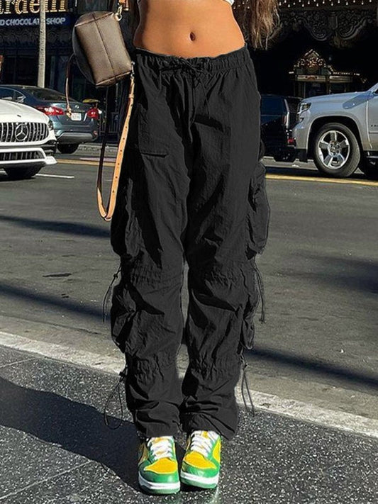 Baggy parachute cargo pants with drawstring and pocket