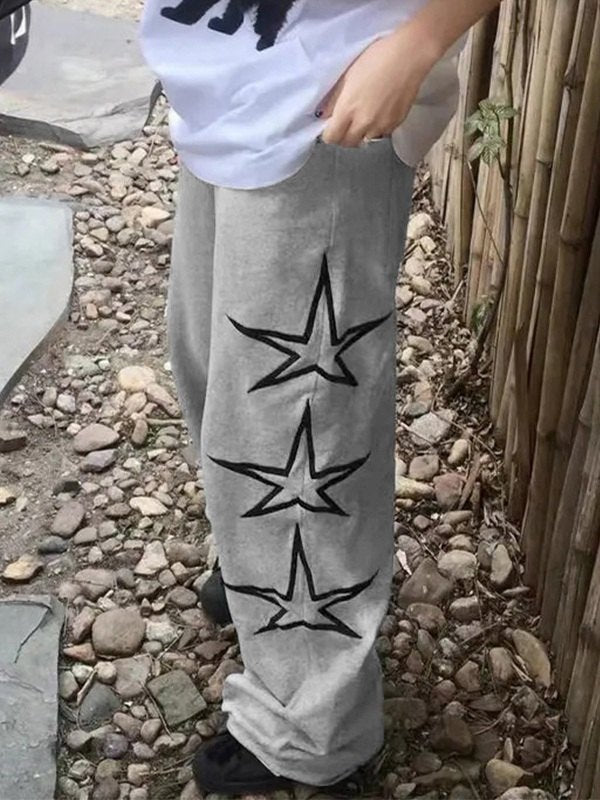 Baggy Sweatpants mit Sternenstickerei