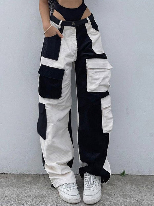 Boyfriend baggy cargo pants made of corduroy with contrasting colors