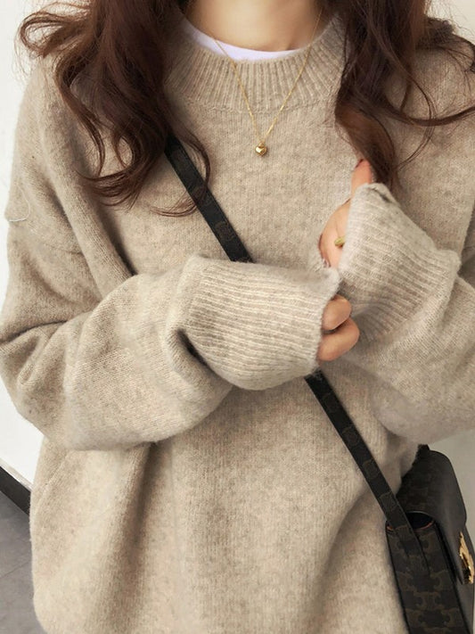 Vintage solid color oversize sweater with crew neck