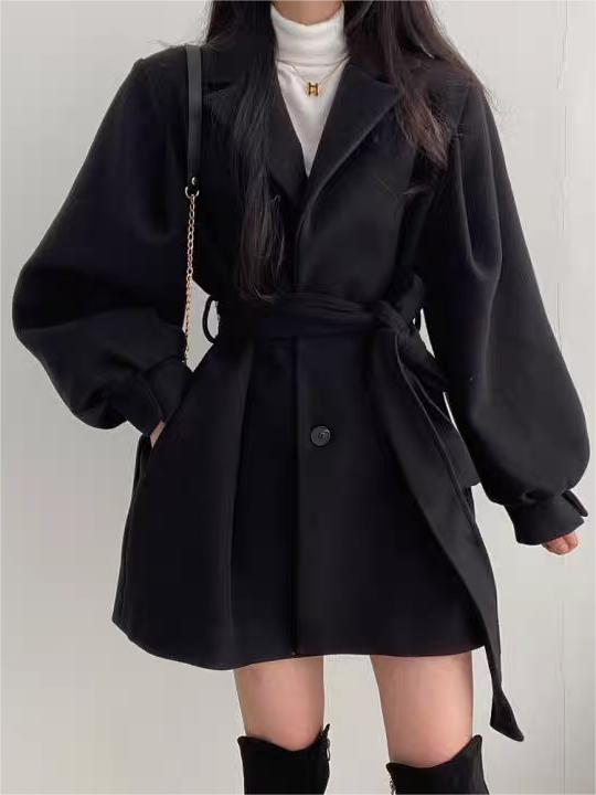 Coat with lapel collar, puff sleeves and belt