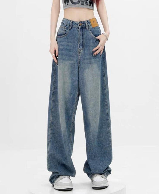2000s blue baggy boyfriend jeans with wash effect